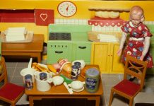 The Case of Leftist Men Or: How not to make an argument against the Mother’s Day Laurie Simmons, Blonde/ Red Dress/ Kitchen, 1978