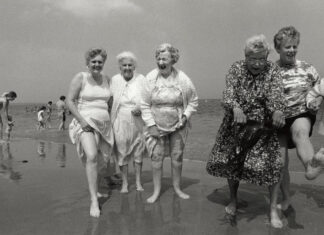 Age Relations in Feminism: Marginal(ized) Aged Body